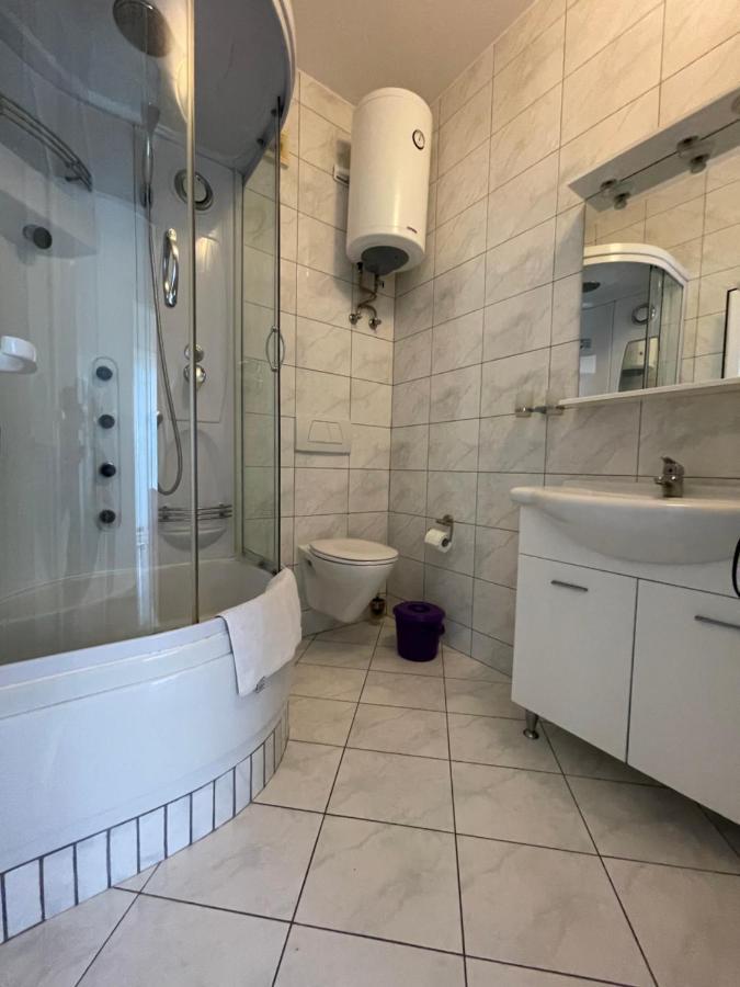 Apartments Rozela Улцинь Экстерьер фото
