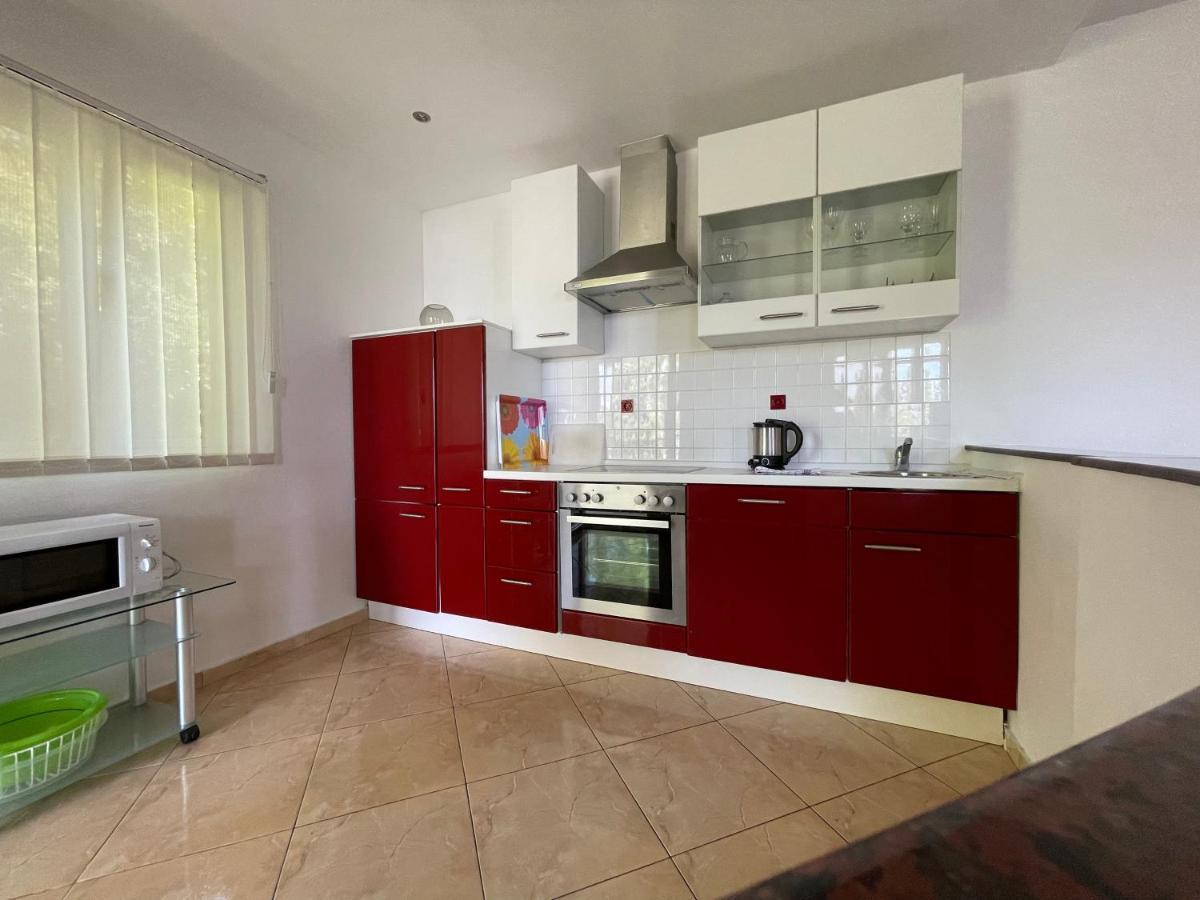 Apartments Rozela Улцинь Экстерьер фото